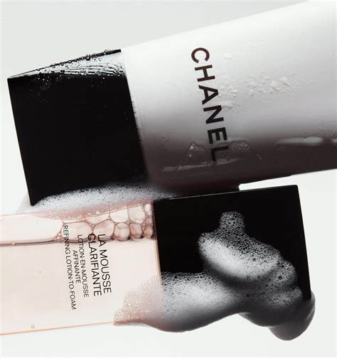 chanel la mousse reviews.